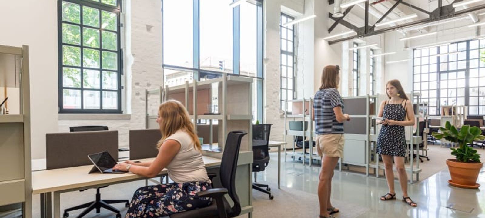 Vaci Ut 47 E, Budapest - Image 1