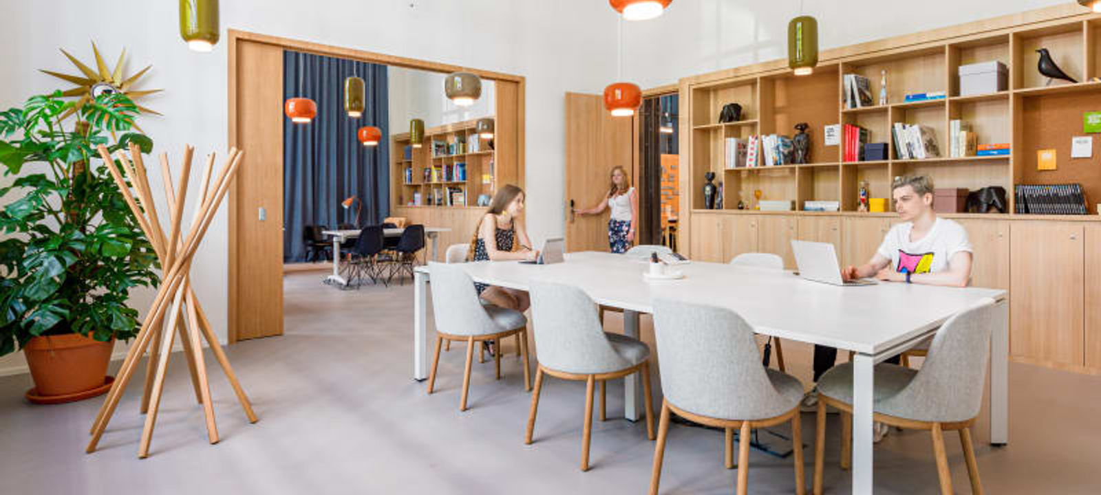 Vaci Ut 47 E, Budapest - Image 1