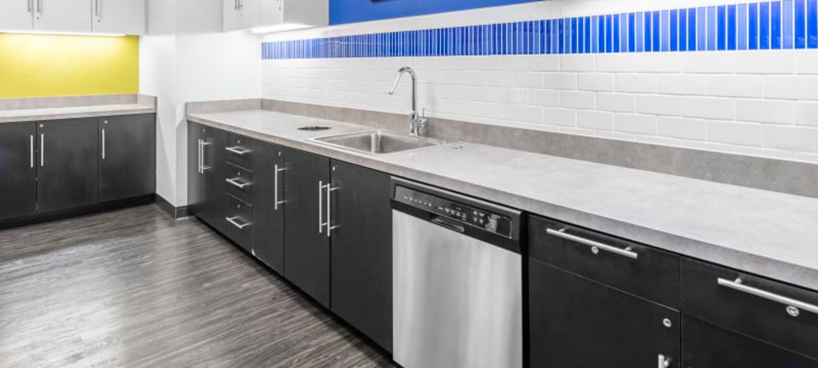 325 Sentry Pkwy Building 5 West, Blue Bell - Image 1