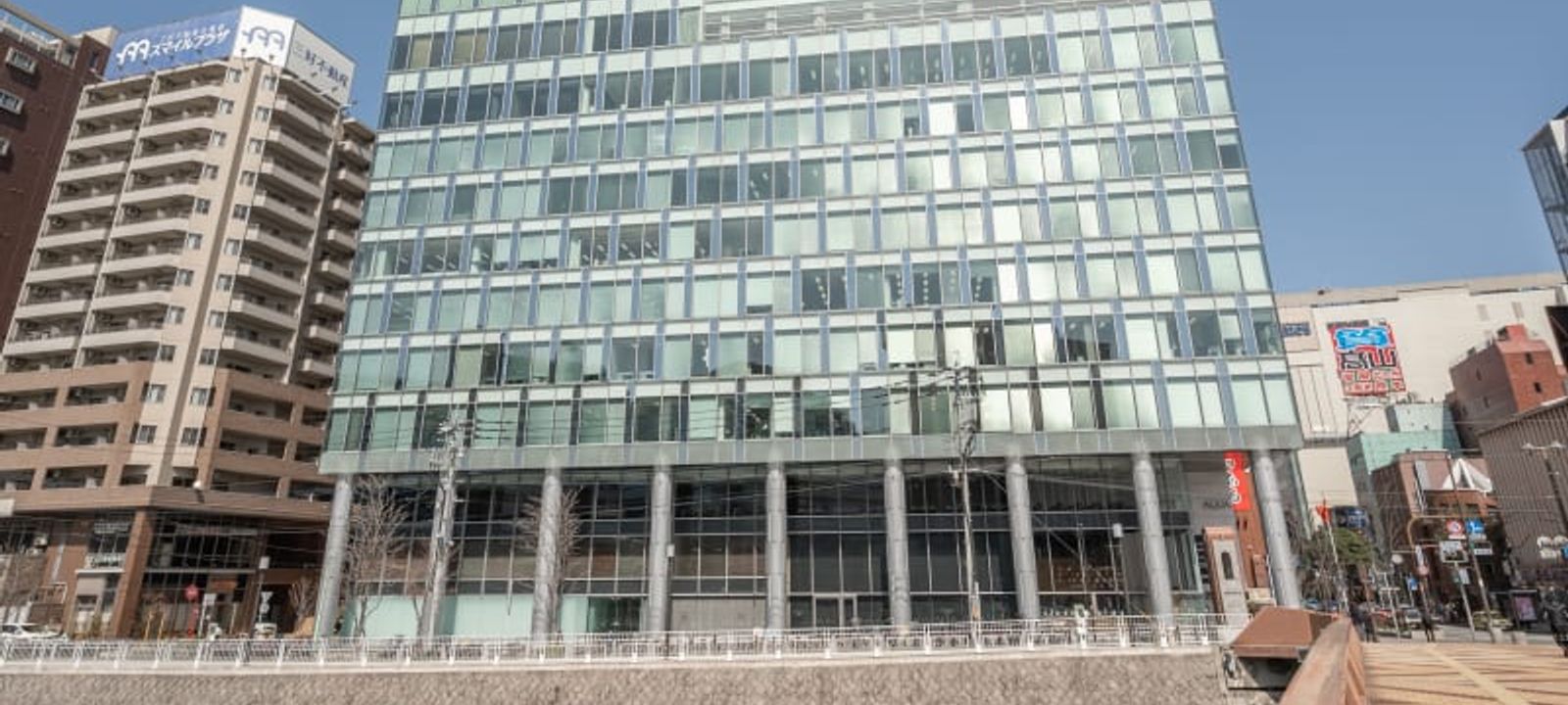 Aqua Hakata Building - Image 1