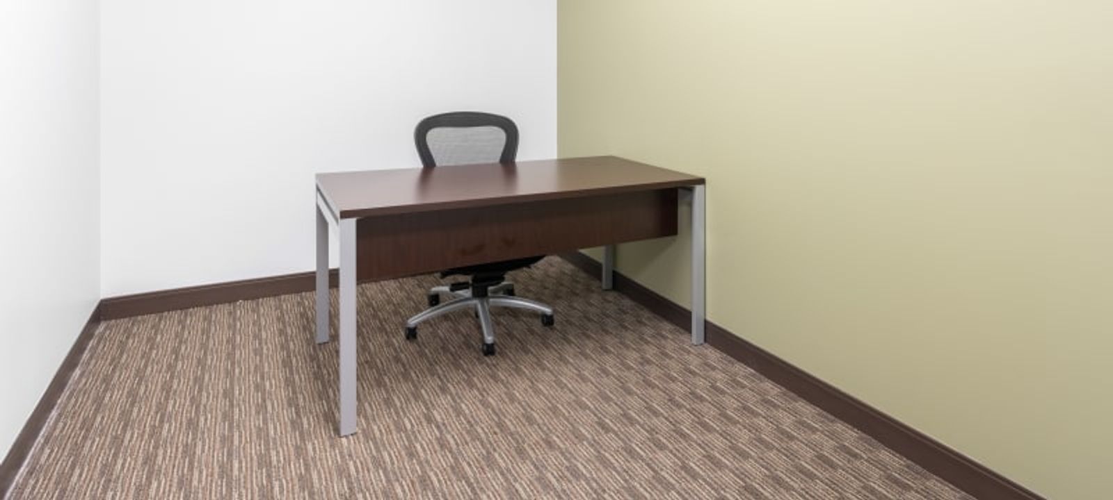 100 S Saunders Road, Lake Forest - Image 1