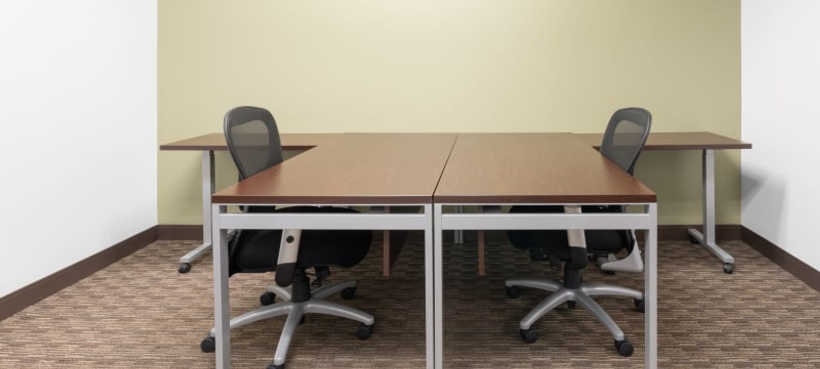 100 S Saunders Road, Lake Forest - Image 1