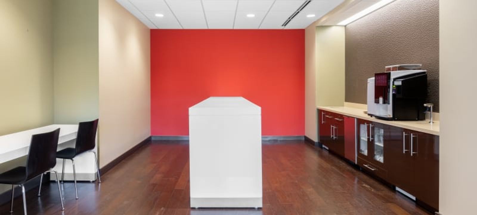 100 S Saunders Road, Lake Forest - Image 1