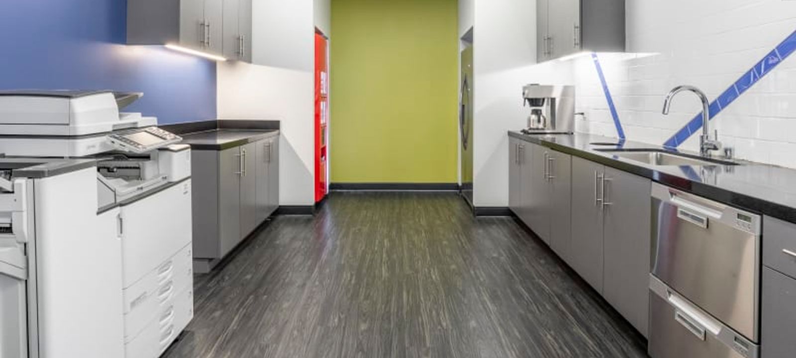 Encino Corporate Center Encino Corporate Center - Image 1