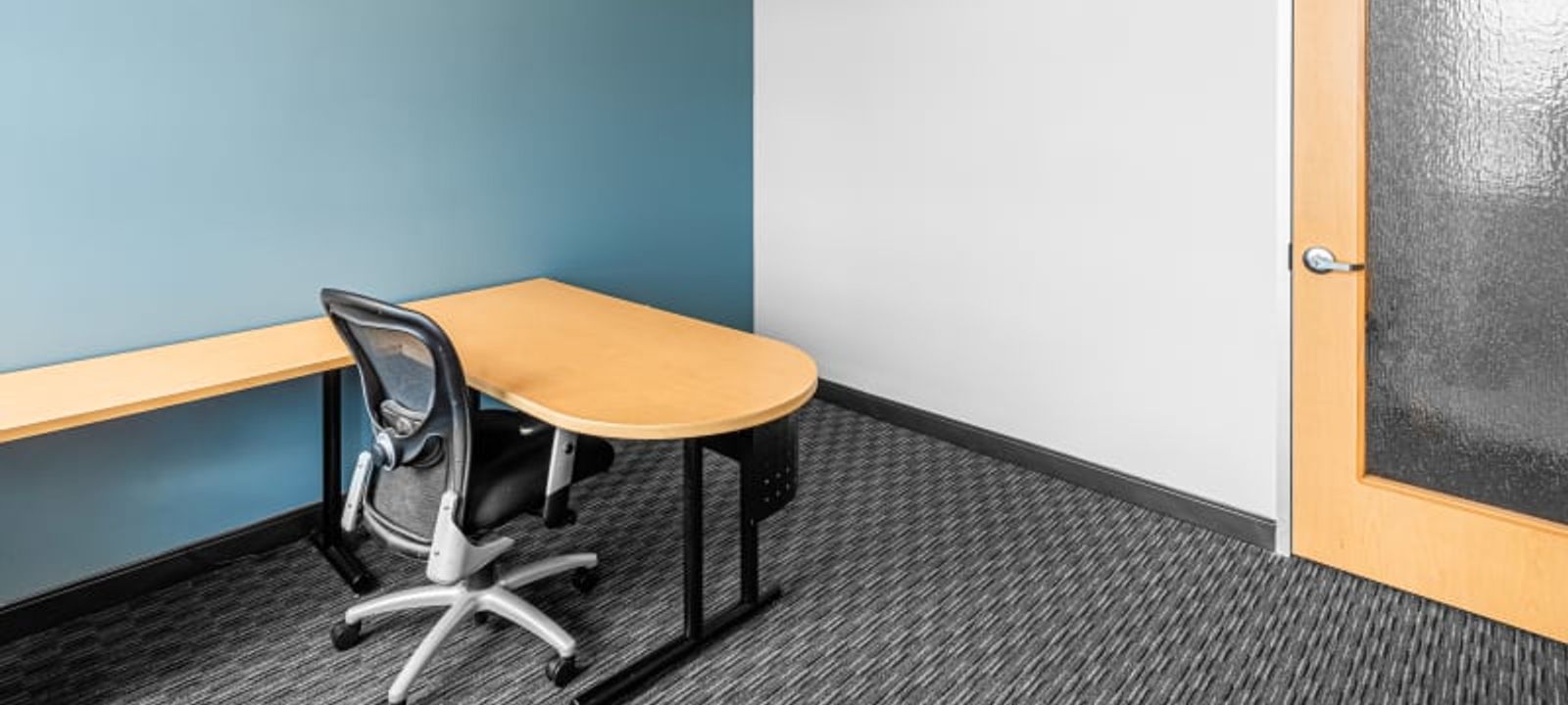 4410 E Claiborne Square, Hampton - Image 1