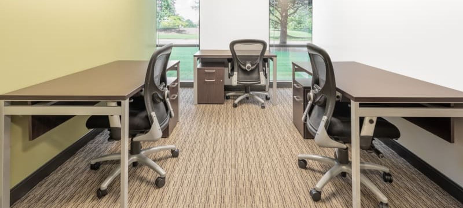 8295 Tournament Drive, Memphis - Image 1