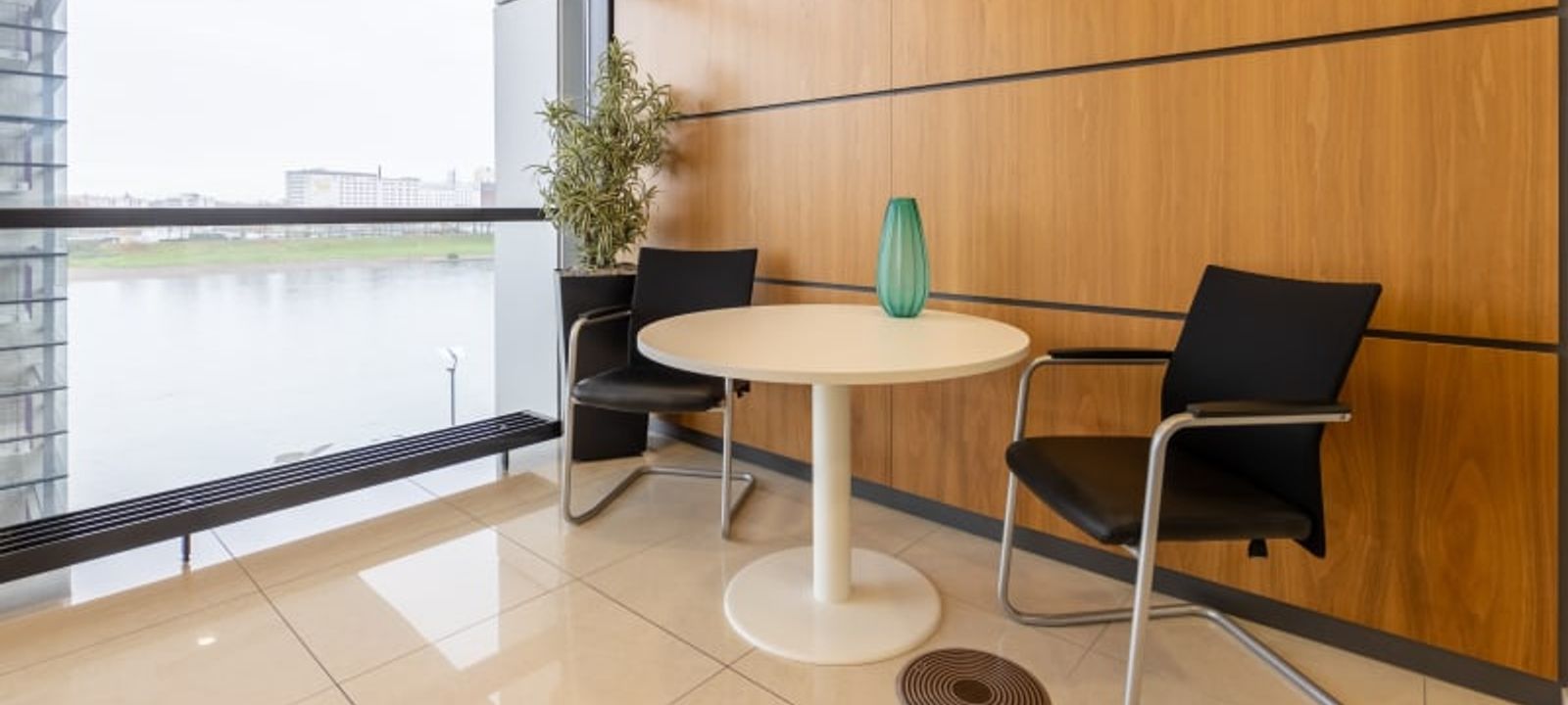 18 Im Zollhafen, Cologne - Image 1