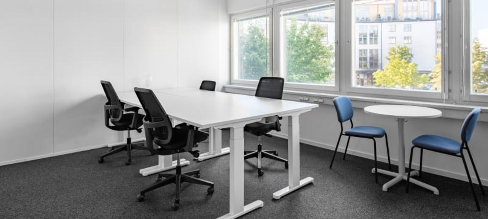 34 Gustav Iii:s  Boulevard, Solna - Image 1