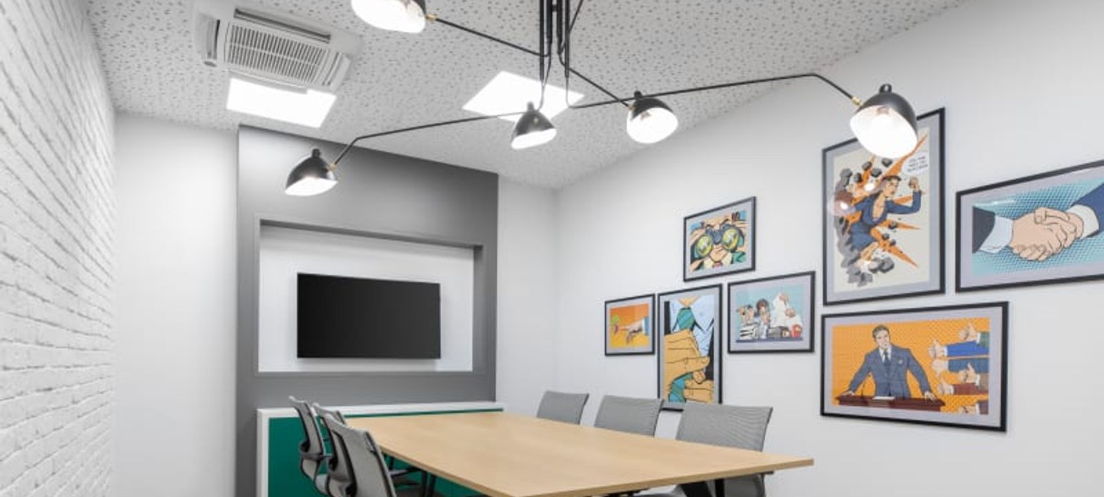 Ul Solec 18/20, Warsaw - Image 1