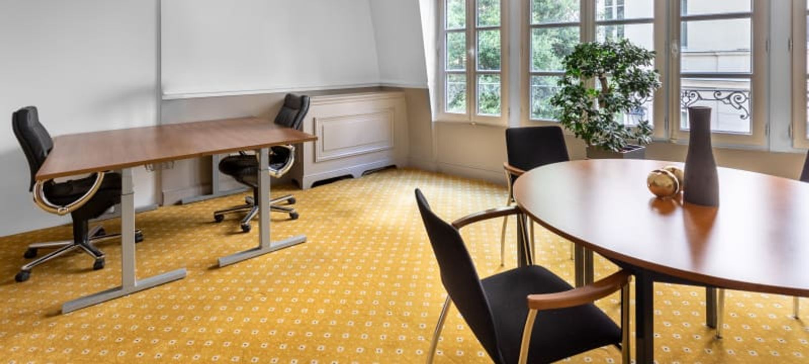 27-29 Rue De Bassano, Paris - Image 1