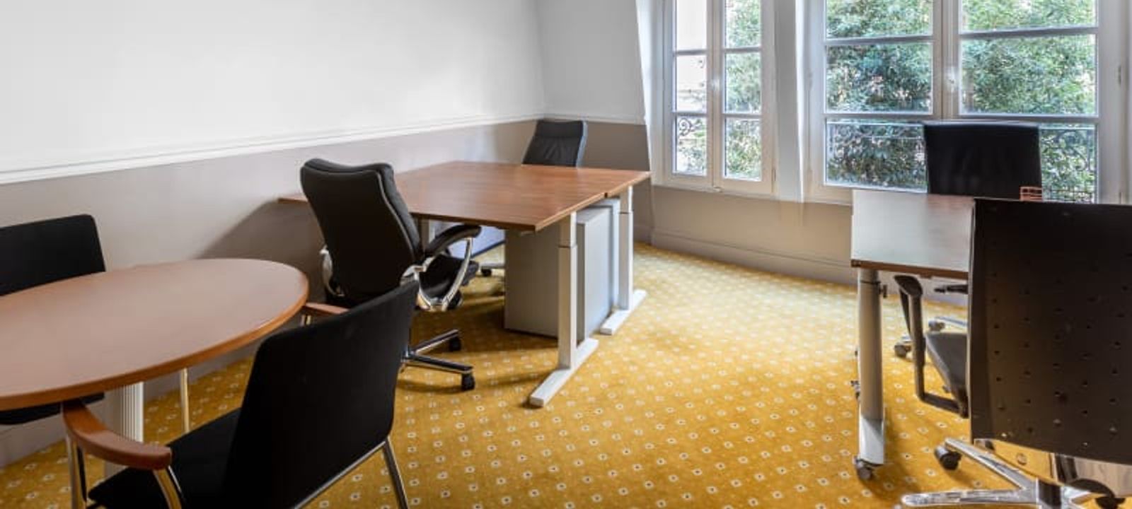 27-29 Rue De Bassano, Paris - Image 1