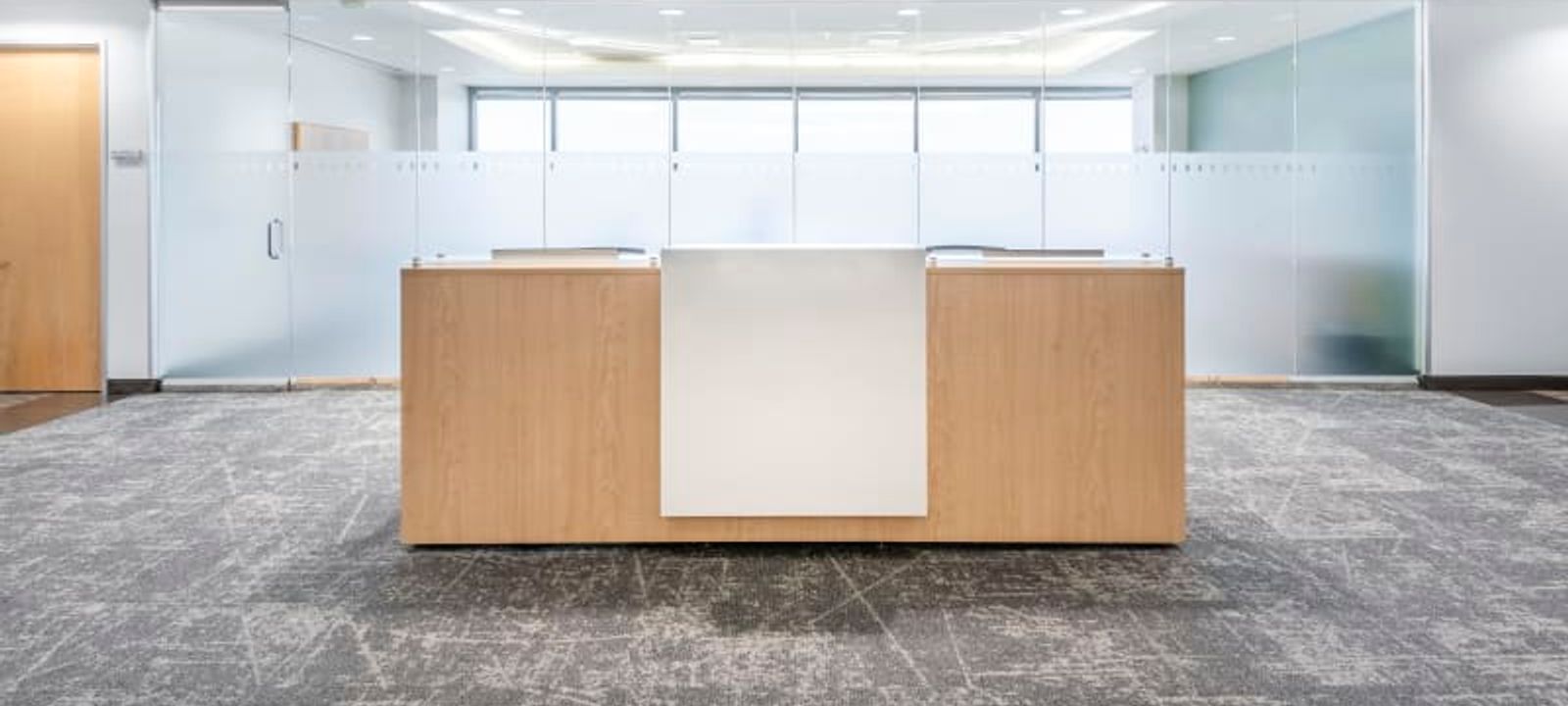 6303 Owensmouth Avenue, Los Angeles - Image 1