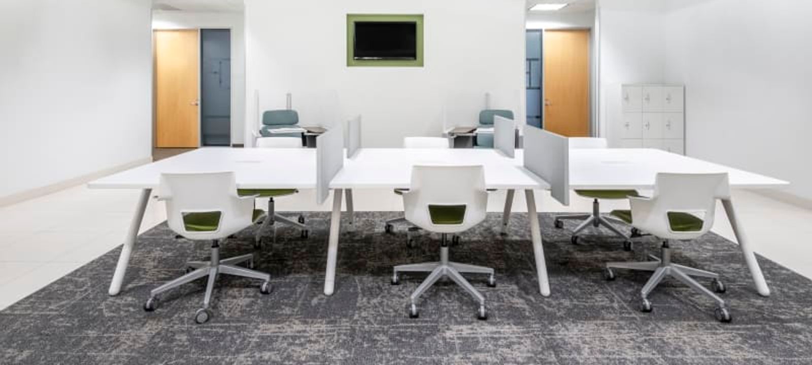 6303 Owensmouth Avenue, Los Angeles - Image 1