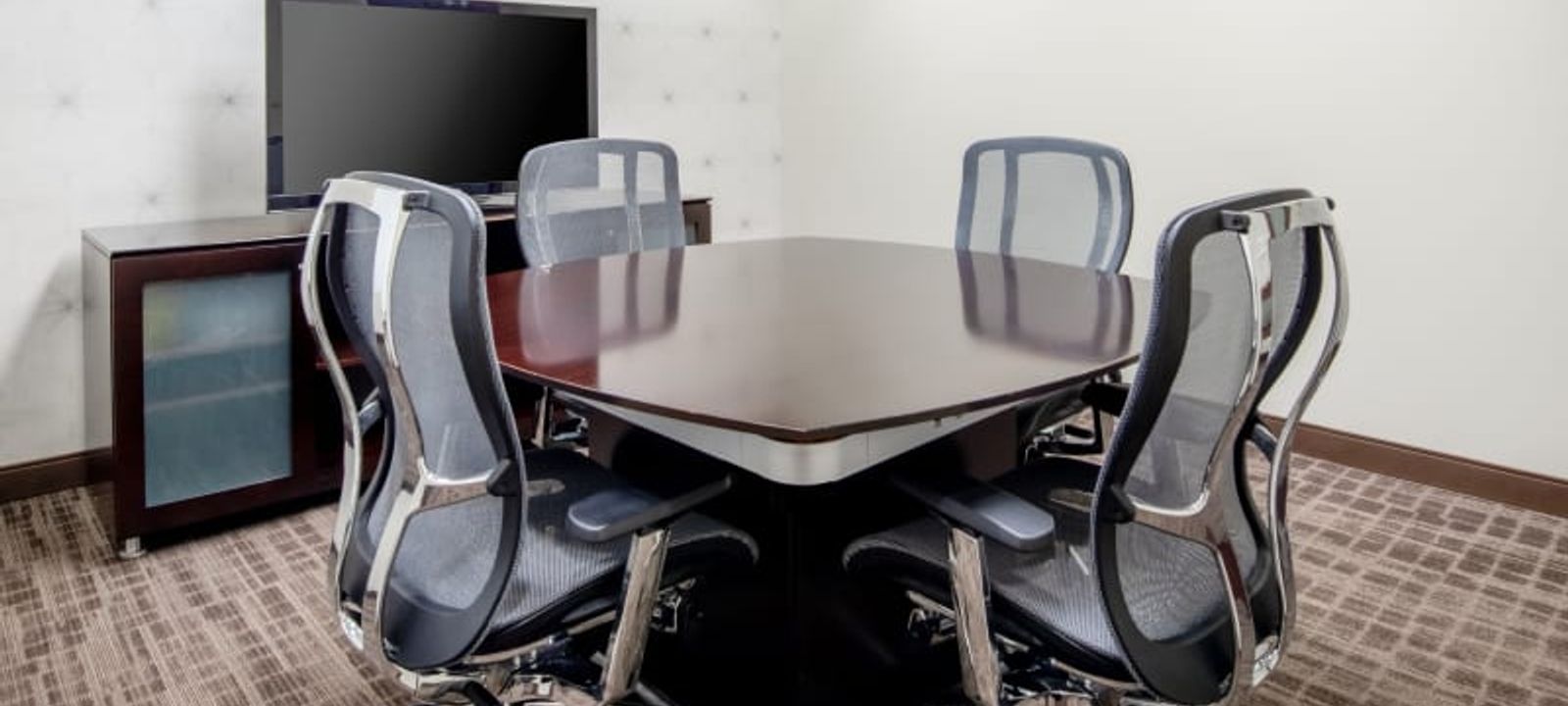 999 Riverview Drive 999 Riverview Drive, Totowa - Image 1