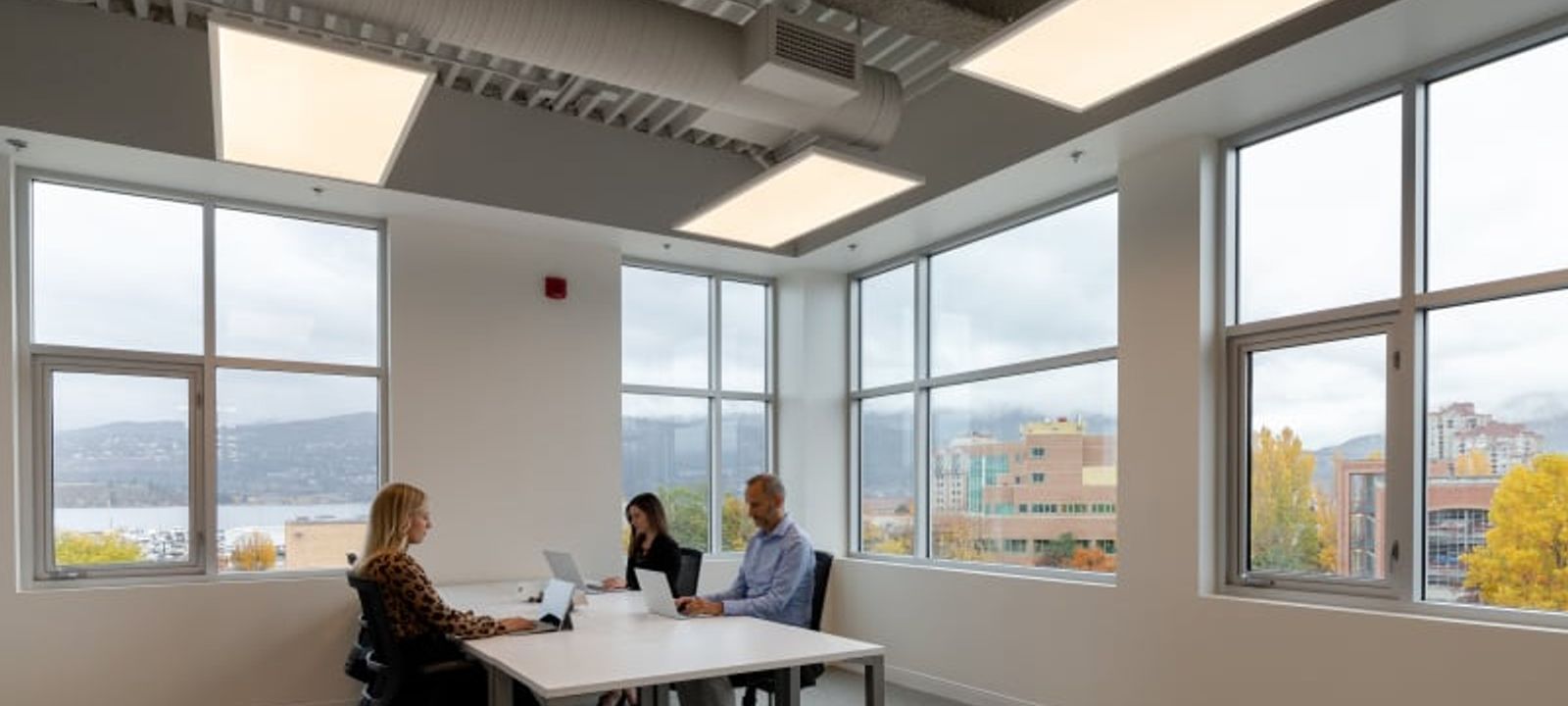 460 Doyle Ave, Kelowna - Image 1