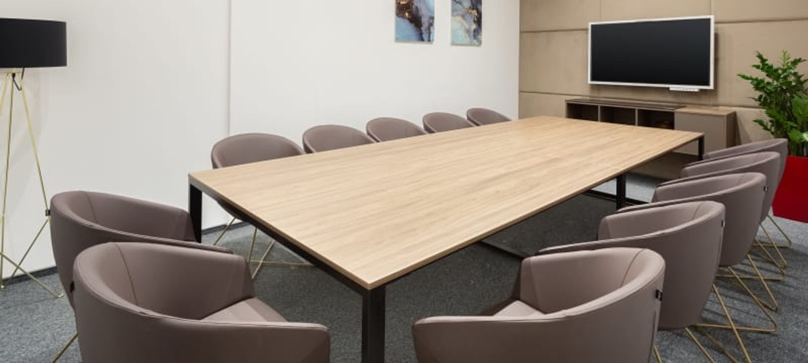 11 Sagaidachnogo, Kyiv - Image 1