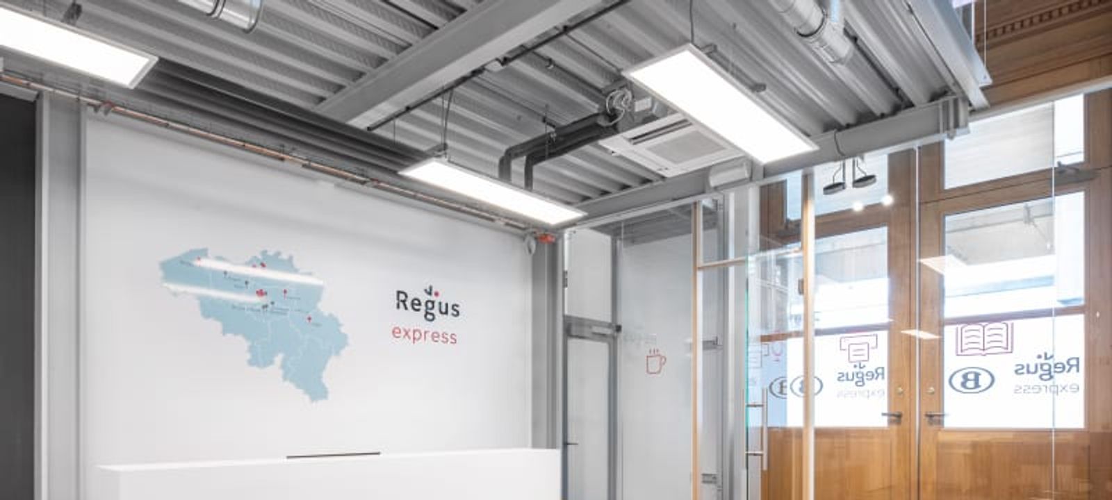 Leuven, Railway Station - Image 1