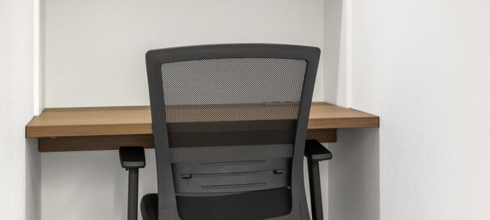 3-3-2  Haneda Airport, Tokyo - Image 1