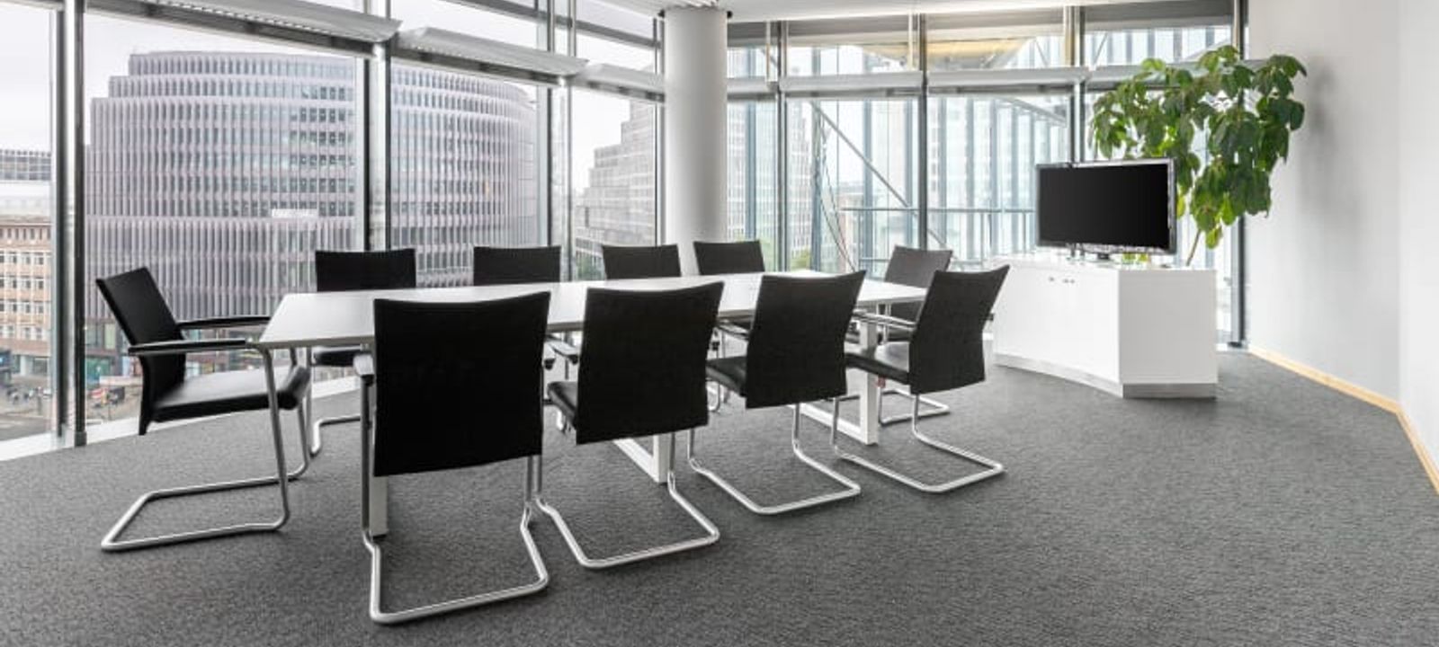 21 Kurfuerstendamm, Berlin - Image 1
