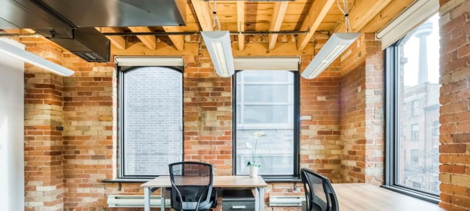 500 King Street West, Toronto - Image 1