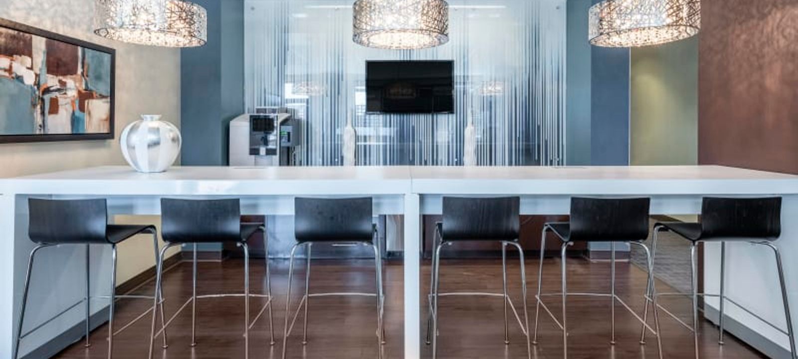 1650 West End Blvd, St Louis Park - Image 1