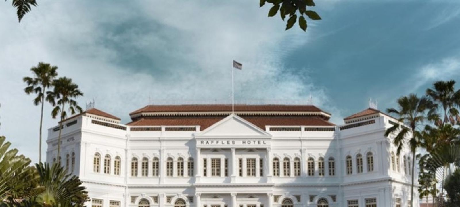Raffles Hotel Arcade - Image 1