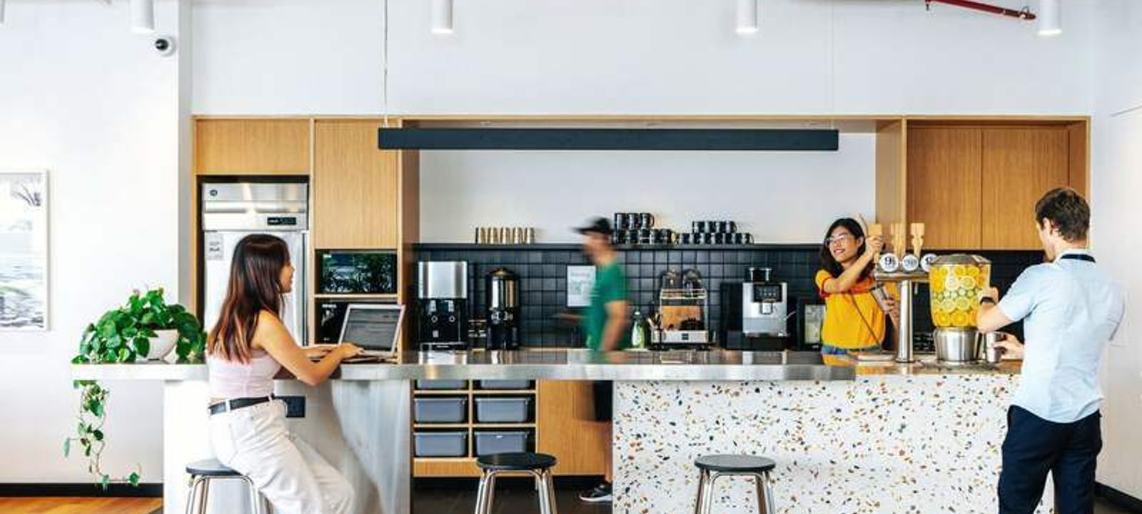 9 Battery Road, Singapore - Image 1