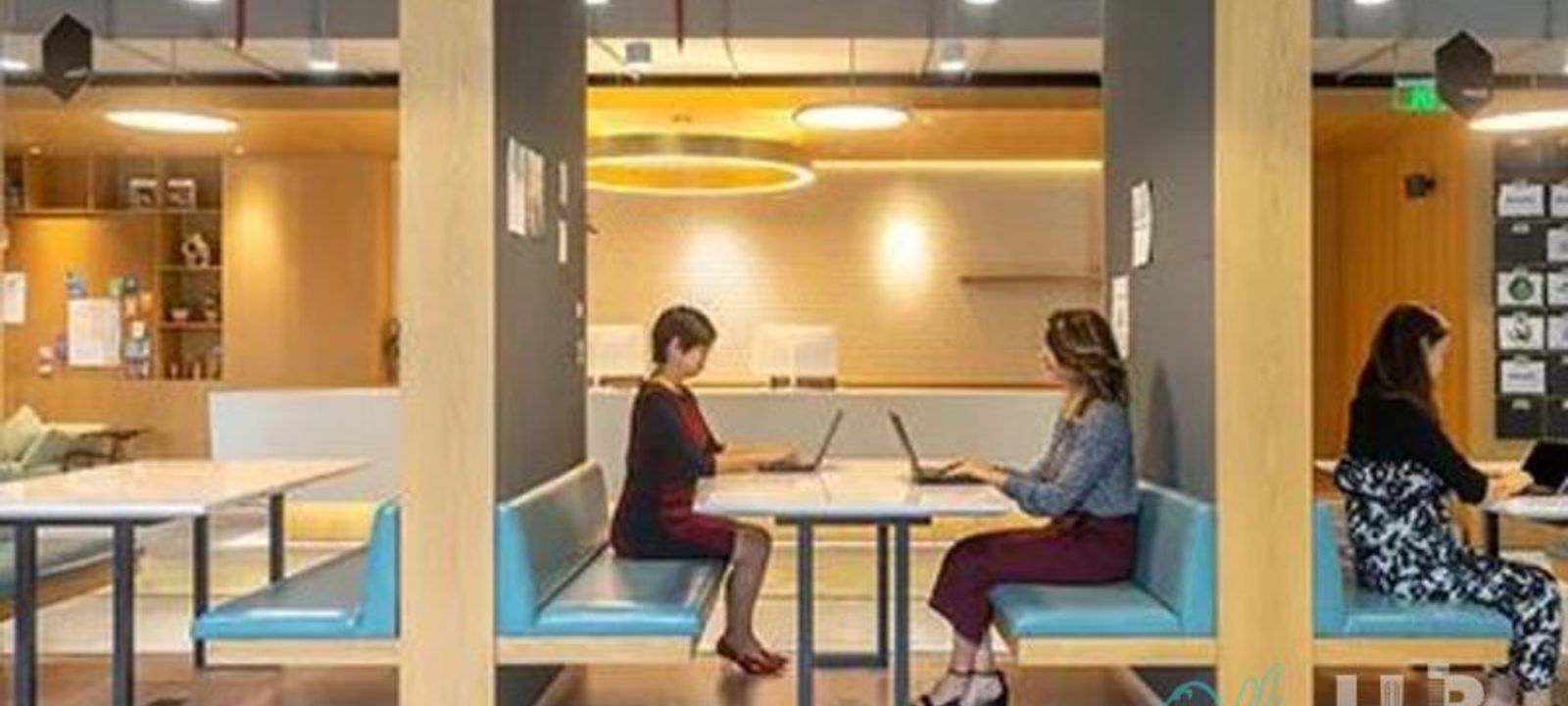 569 South Xizang Road, Huangpu District - Image 1