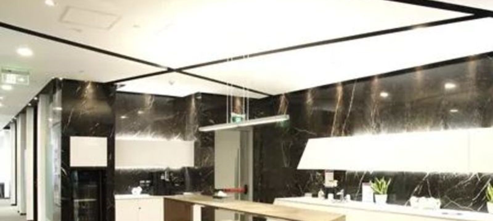 999 Middle Huaihai Road, Xuhui District - Image 1