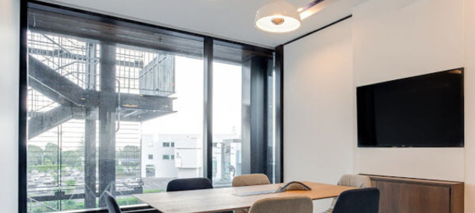 6 Leonard Isitt Drive, Auckland - Image 1