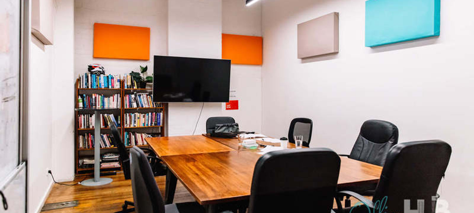 AKM Building - Image 1