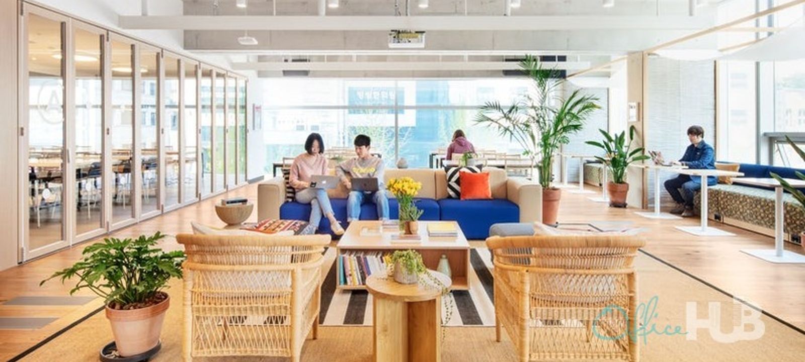 102 Rama Iv & Ratchadipisek Road, Khlong Toei - Image 1