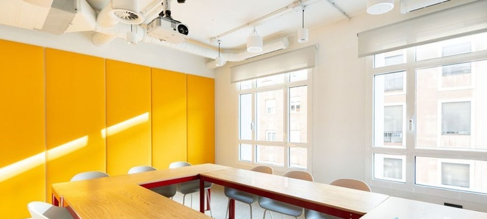 102 Rama Iv & Ratchadipisek Road, Khlong Toei - Image 1