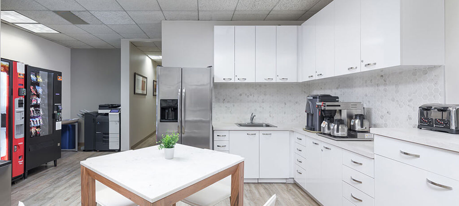 10866 Wilshire Blvd, Los Angeles - Image 1