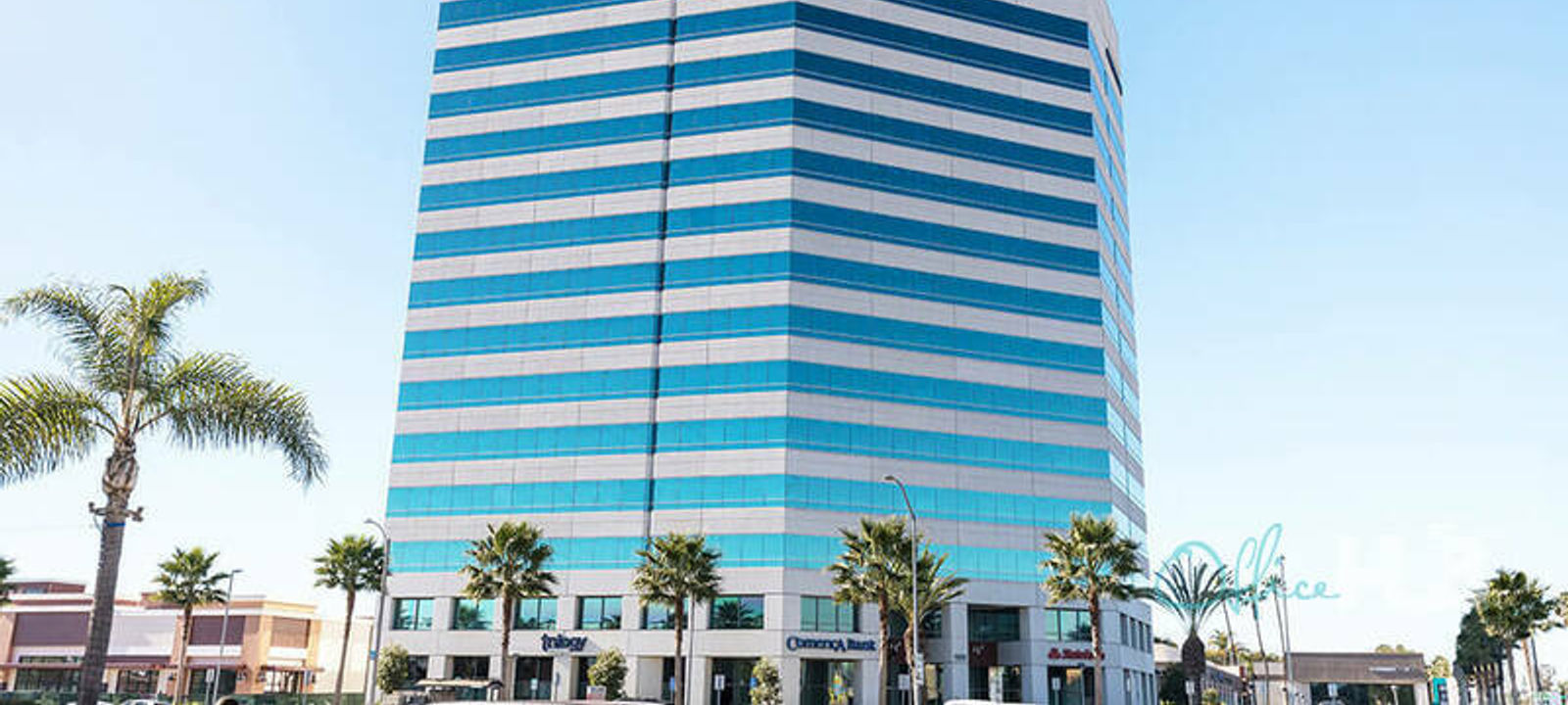 Huntington Beach Plaza - Image 1