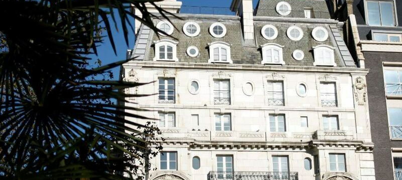 13 Hanover Square - Image 1