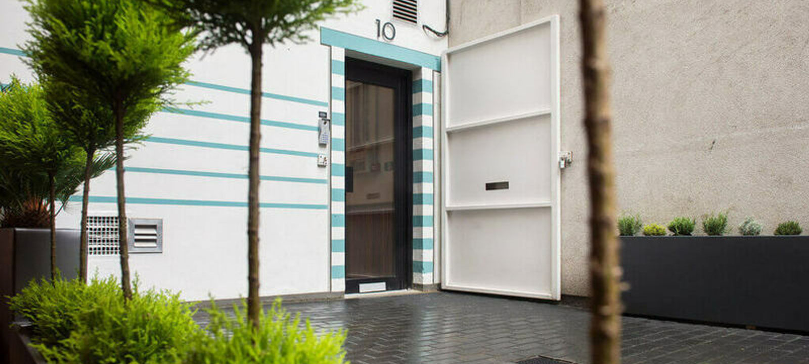 The Sandwich - Image 1