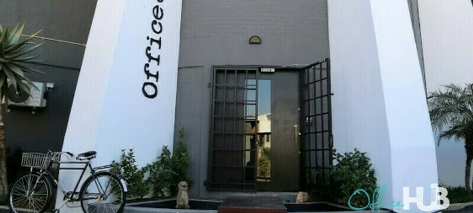 Office and Co - Image 1