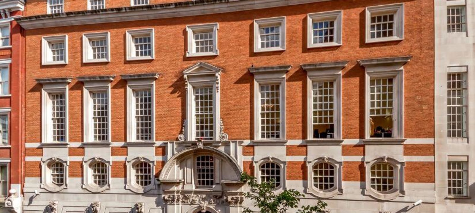 Hudson House - Image 1