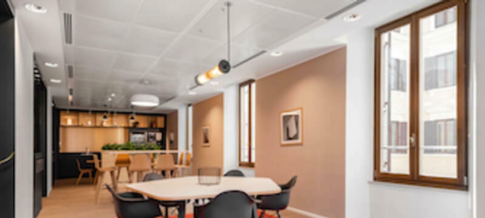 15 Canton Road, Tsim Sha Tsui - Image 1