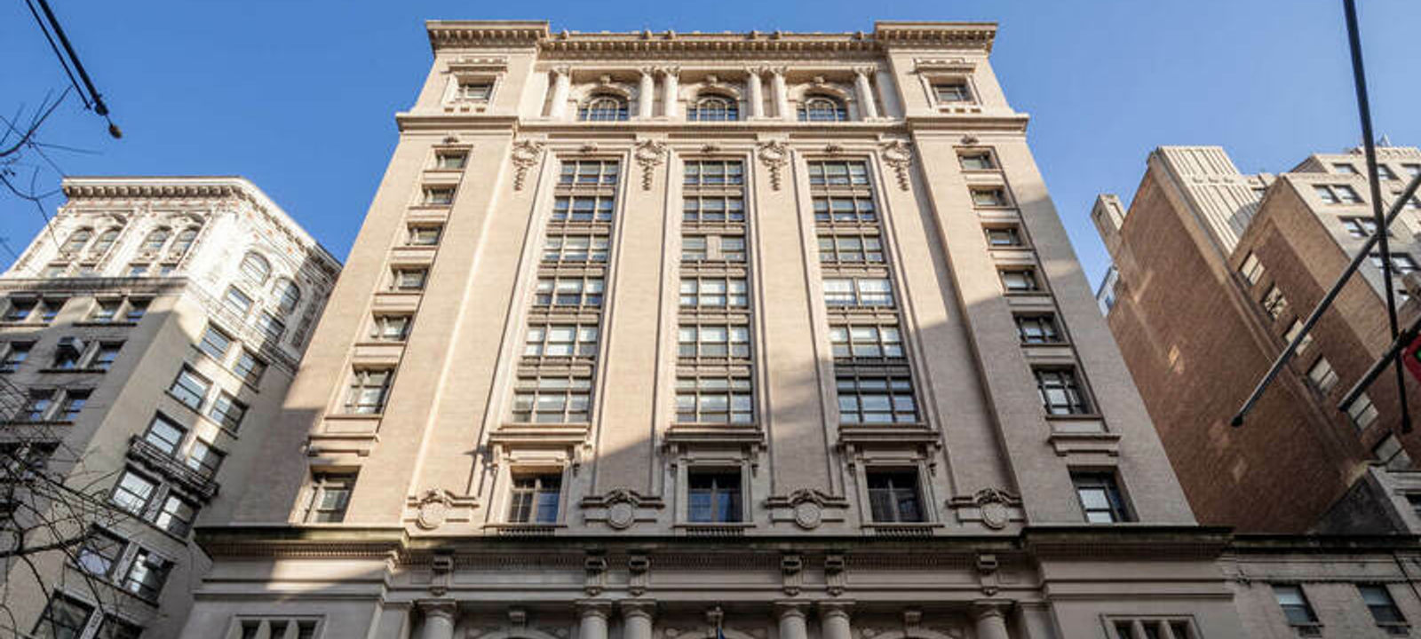 Bryant Park off Fifth - Image 1