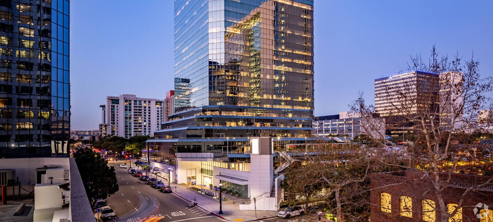 1 Columbia Place - Image 1