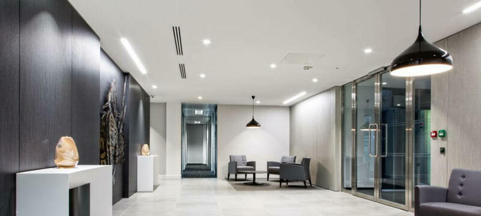 107 Cheapside, London - Image 1