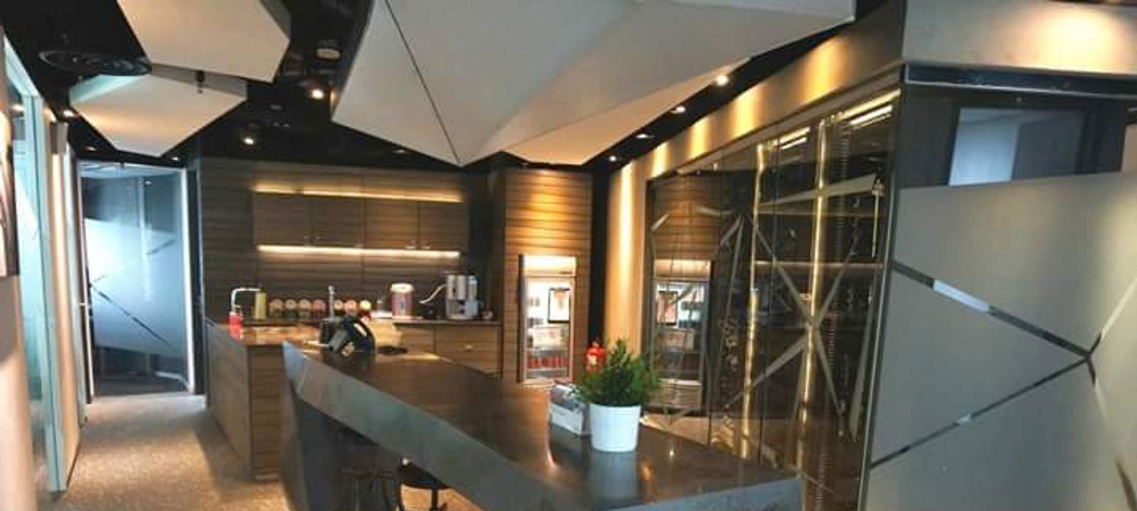 Persiaran Klcc, Kuala Lumpur - Image 1