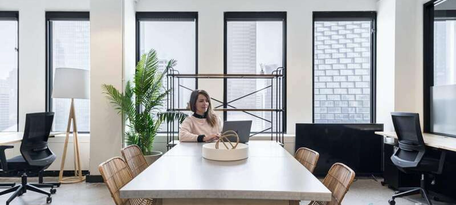 150 9 Avenue Southwest, Calgary - Image 1