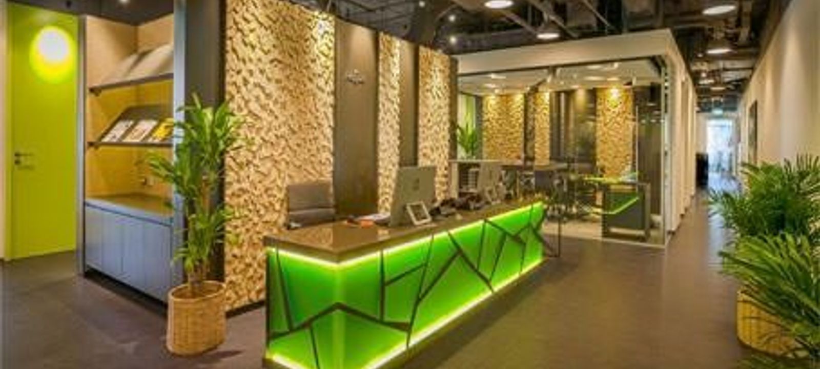 989 Rama I Road, Pathum Wan - Image 1