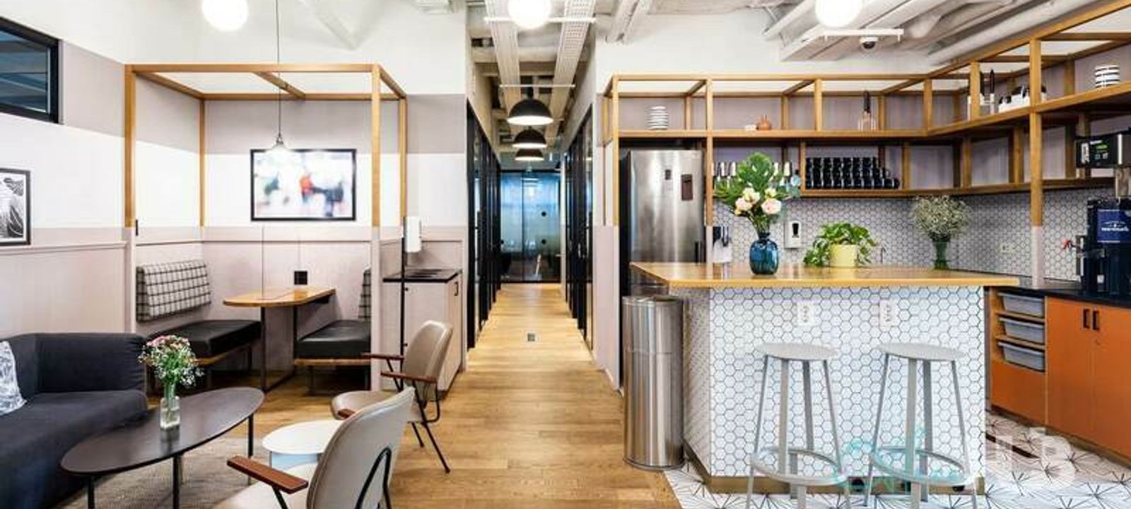 373 Gangnam-daero, Seocho-gu - Image 1