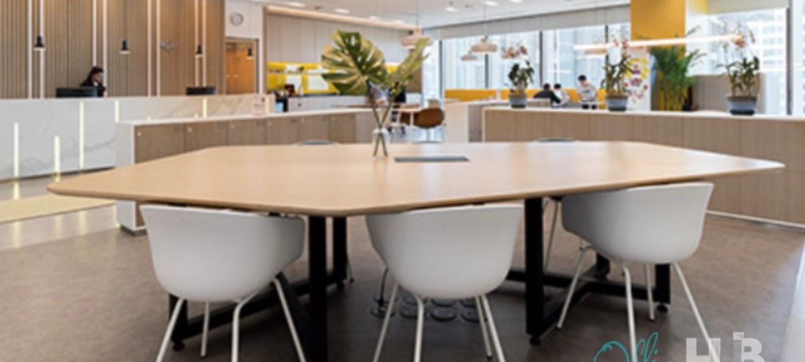 1788 New Petchaburi Road, Bangkok - Image 1