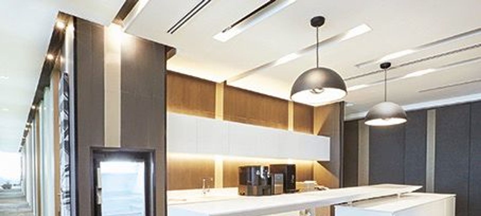 689 Sukhumvit Road, Khlong Toei - Image 1