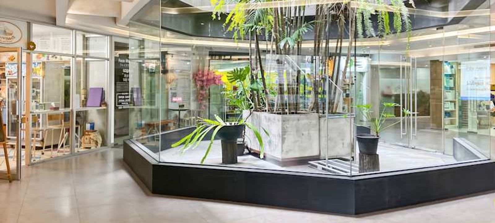 No 388 Phahonyothin Rd Samsen Nai Phaya Thaisp Building, Bangkok - Image 1